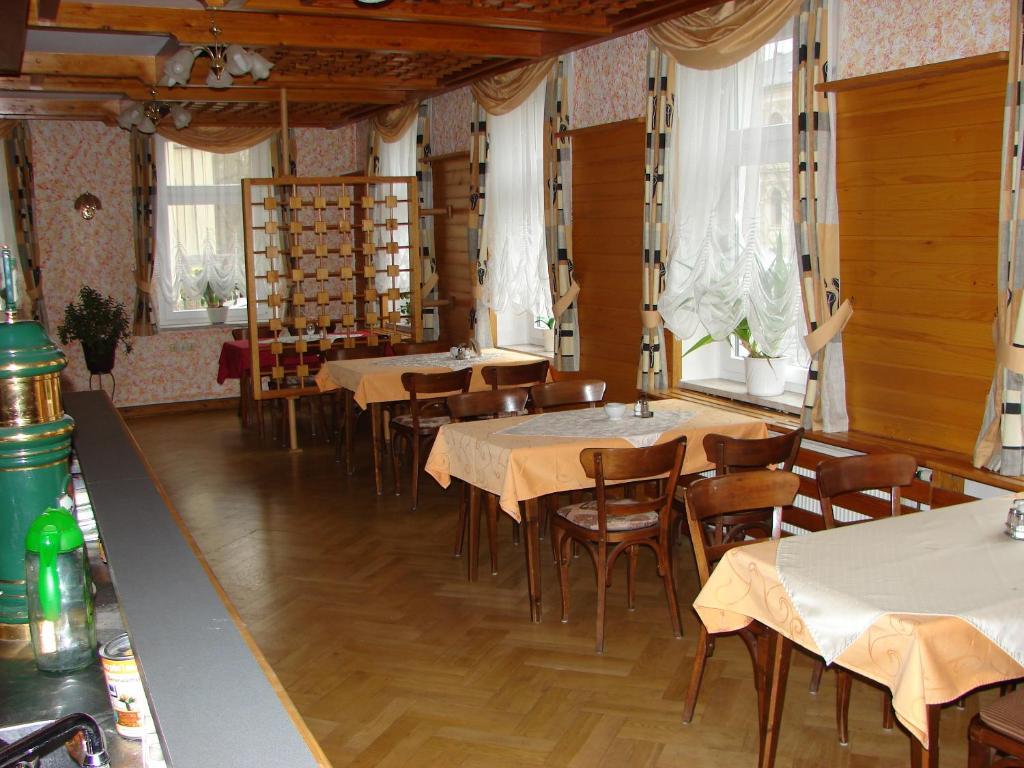 Hotel-Restaurant-Adler Reichenbach im Vogtland Zewnętrze zdjęcie
