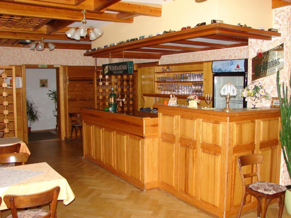 Hotel-Restaurant-Adler Reichenbach im Vogtland Zewnętrze zdjęcie